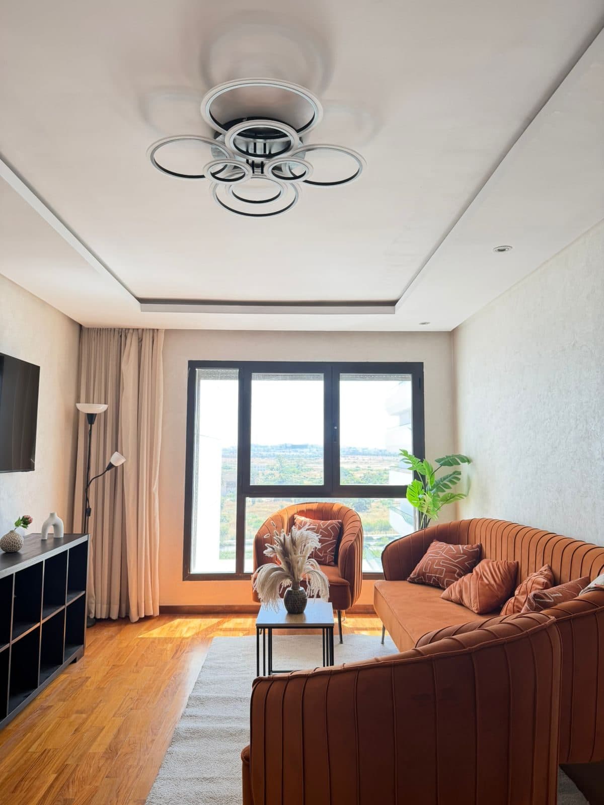 💢 Tres jolie appartement meublé haute standing a louer au cfc 11000dh /mois longue durée. -6ème étage ensoleillé plein sud