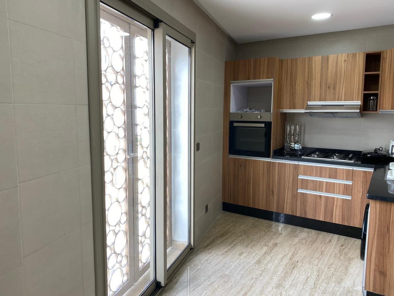 💢 Location longue durée appartement 1chambre 93 m2a terasse 10500dh /mois.a marrif côté twin center