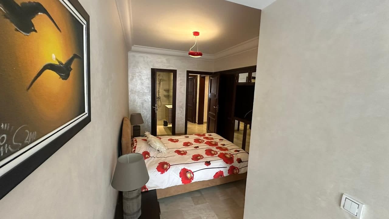 💢 Appartement de 100 m2 refait à neuf a louer louer 11000dh longue durée idéal expat ou jeune couple .3eme étage 