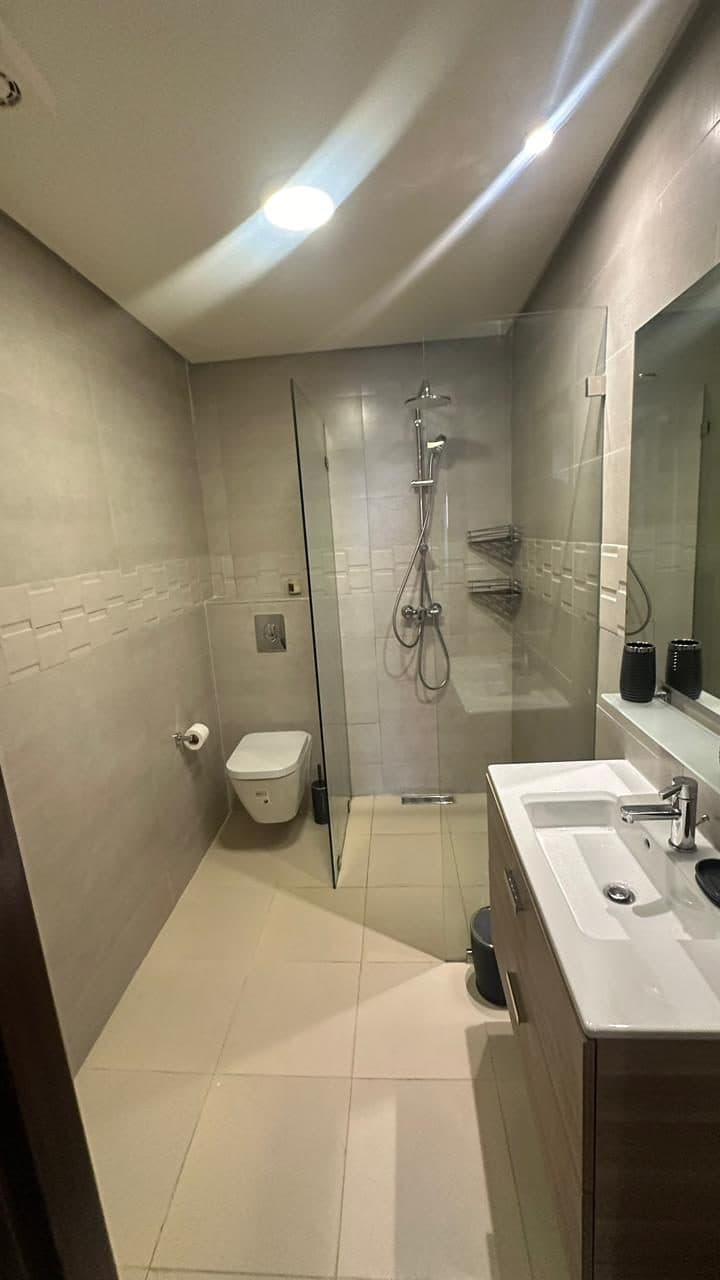 💢 Appartement de 100 m2 refait à neuf a louer louer 11000dh longue durée idéal expat ou jeune couple .3eme étage 