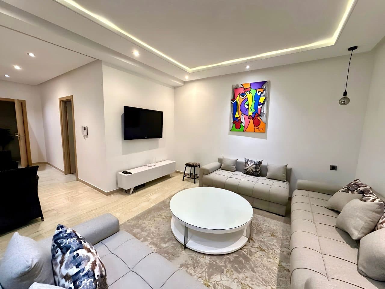 💢 Studio à louer meublé longue durée 7200dh a ferme breton  près de um6P  et proche de  cfc -superficie 67 m2  