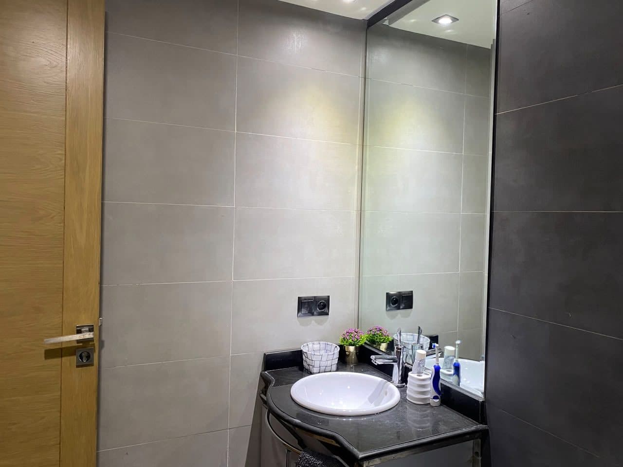 🏡 À LOUER – APPARTEMENT VIDE DE 3 CHAMBRES | FERME BRETONNE, CASABLANCA  📍 Emplacement privilégié : à seulement 2 minutes de Casa Finance City !